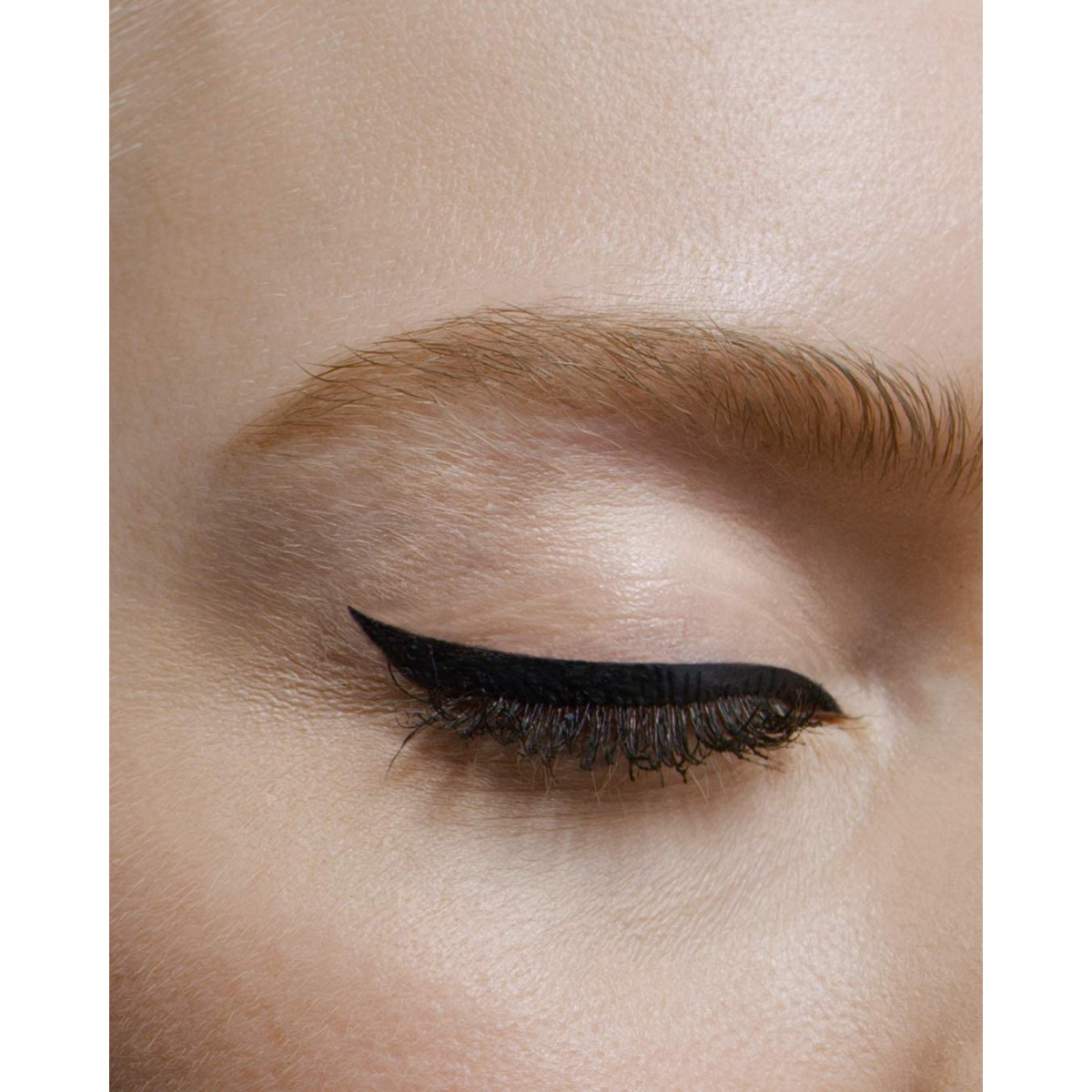L'Oreal Matte Signature Liquid Eyeliner 01 Black