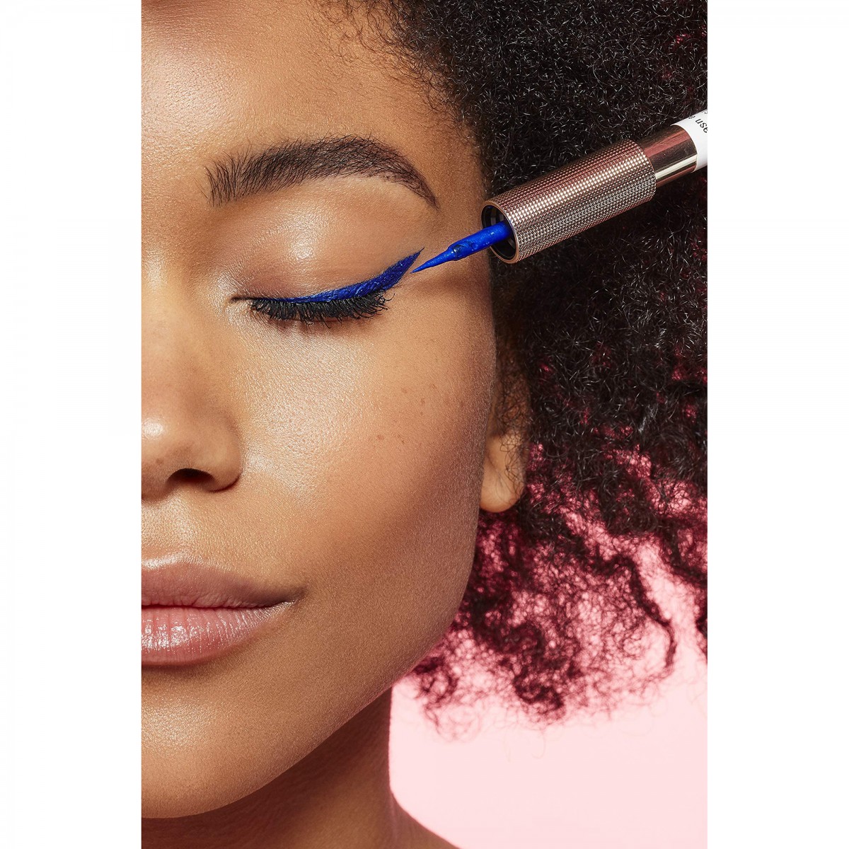 L'Oreal Matte Signature Liquid Eyeliner 02 Blue