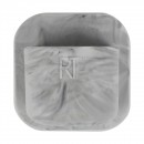 Real Techniques Stick & Store Sponge Keeper Real Techniques Stick & Store Sponge Keeper